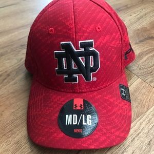 Red Notre Dame hat